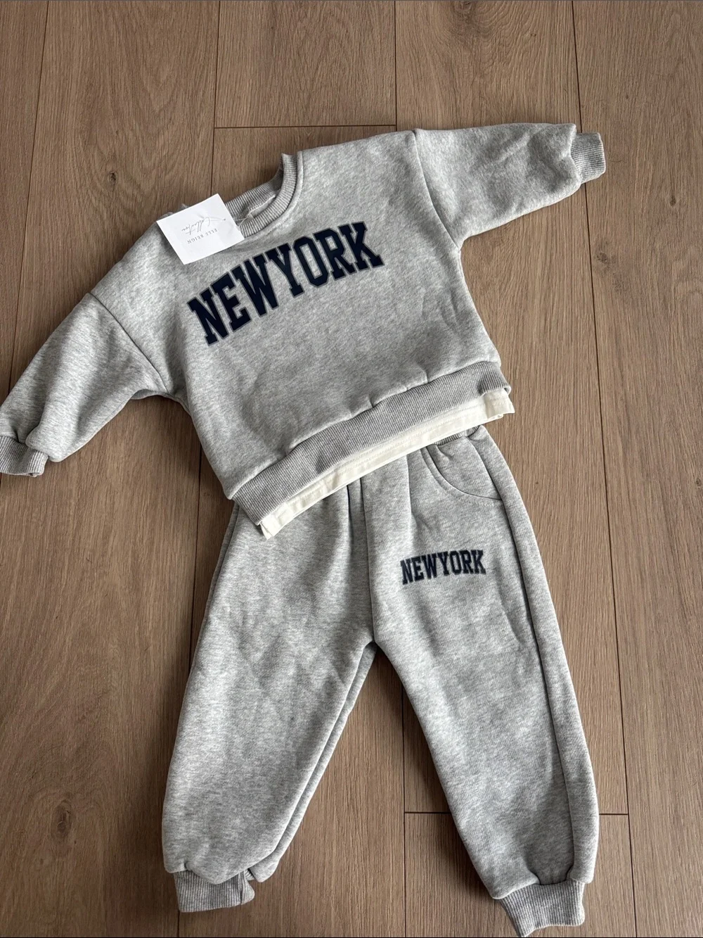 Kids Grey 'New York' Sweatpants & Joggers Set - Casual Two-Piece
